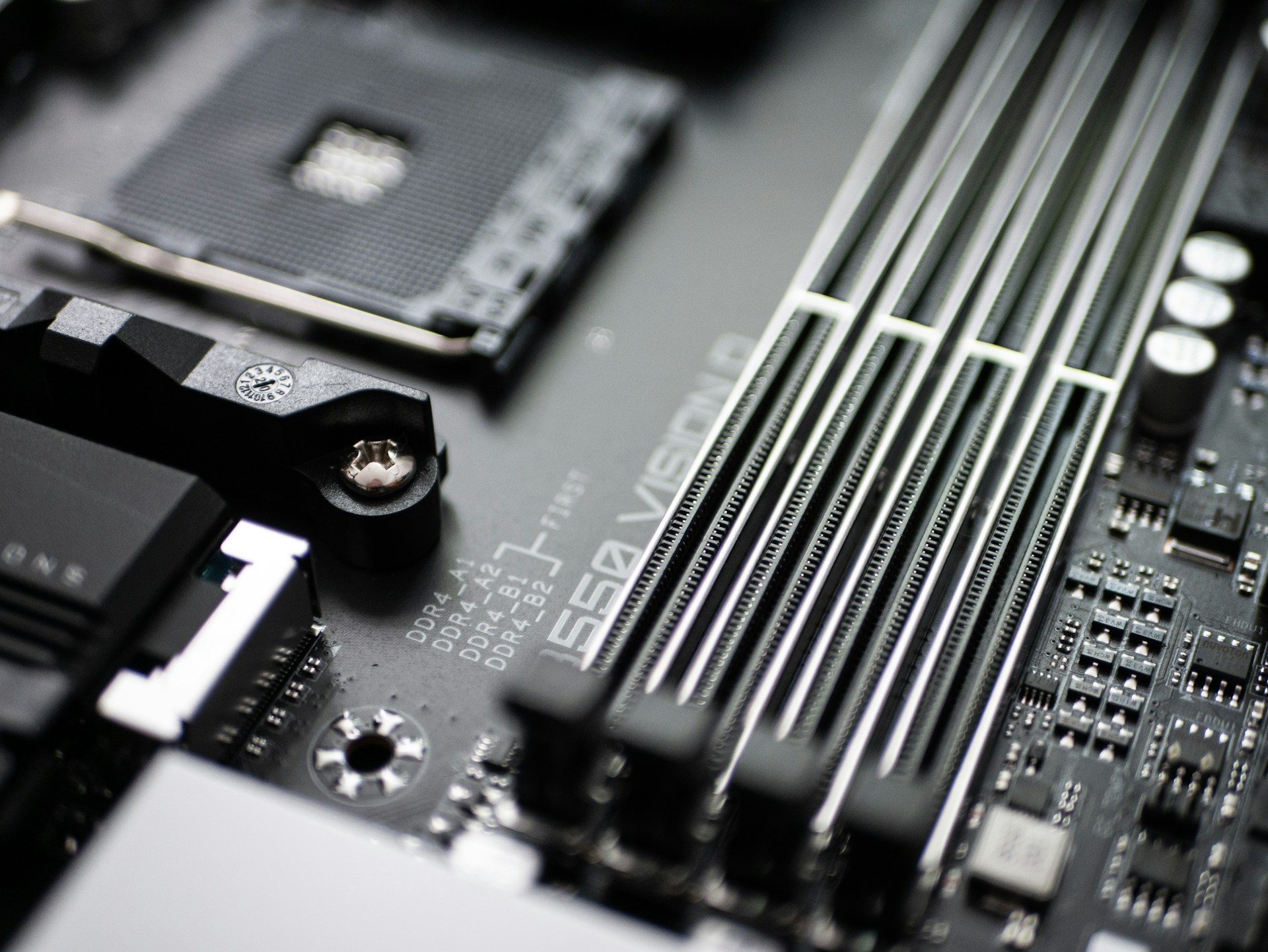 AI Bubble Ignites Hidden Semiconductor Shortage