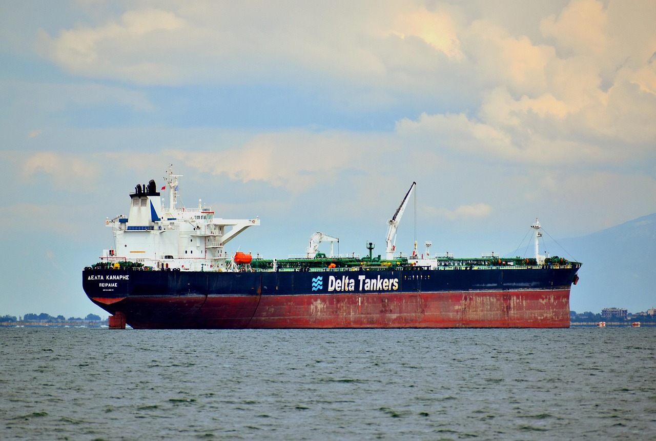 Hormuz Disruption: Sri Lanka's Fuel and Reserve Pressures